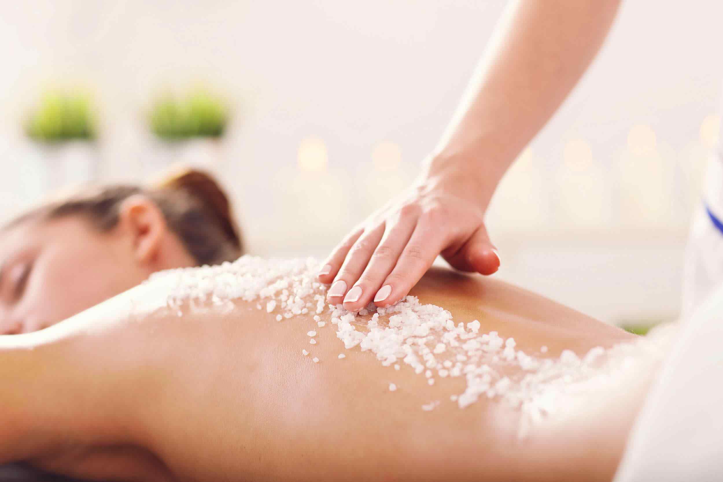 spa-treatment-6 https://www.vitawell-koeln.de/wp-content/uploads/2018/10/spa-treatment-6.jpg